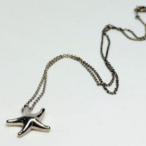 Tiffany & Co Starfish Pendant Necklace Sterling Silver 16 Inch JR1162